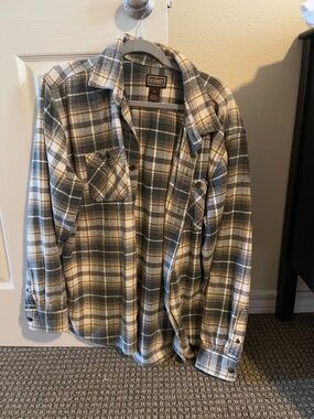 Schmidt Outfitters Men's Green & Cream Plaid Button-Down Shirt